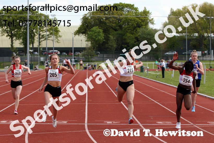 Womens under-17s 100 metres, 2019 North Eastern Track and Field Champs., Middlesbrough. Photo:  David T. Hewitson/Sports for All Pics
